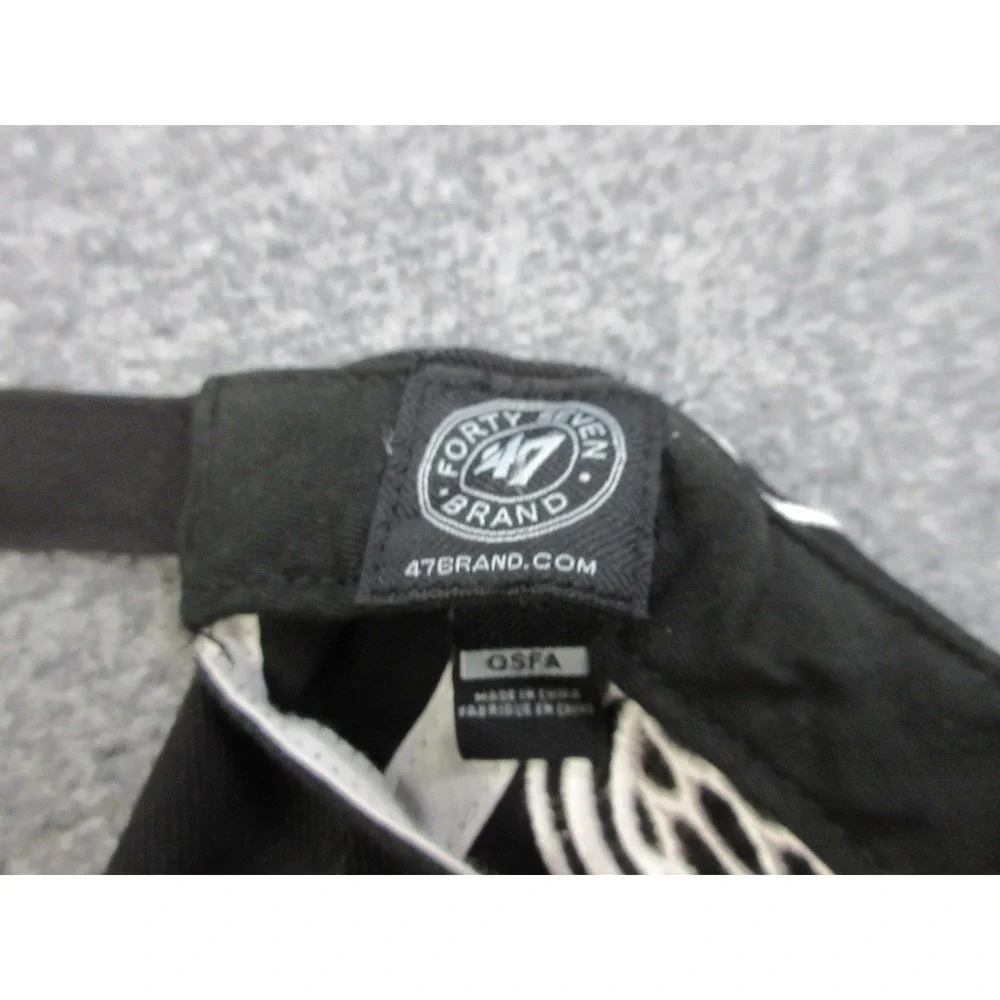 Detroit Red Wings Hat Cap Strap Back OSFA Black Red NHL Hockey Mens‎ Embroidered